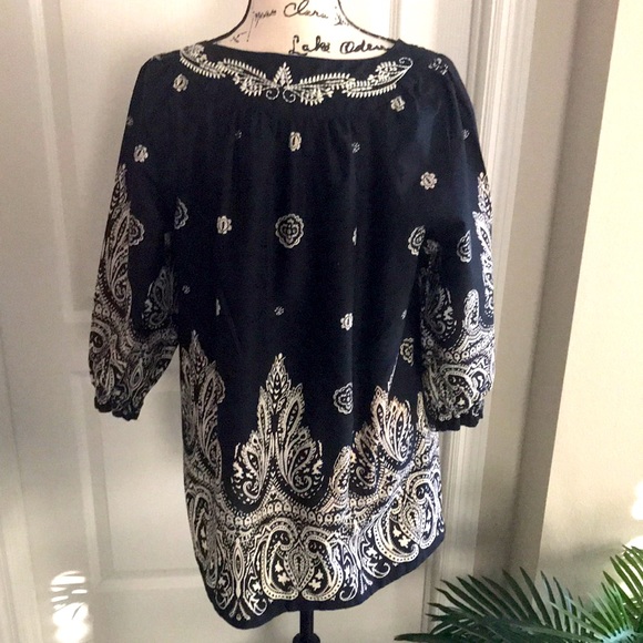 Charter Club top. - Picture 2 of 3